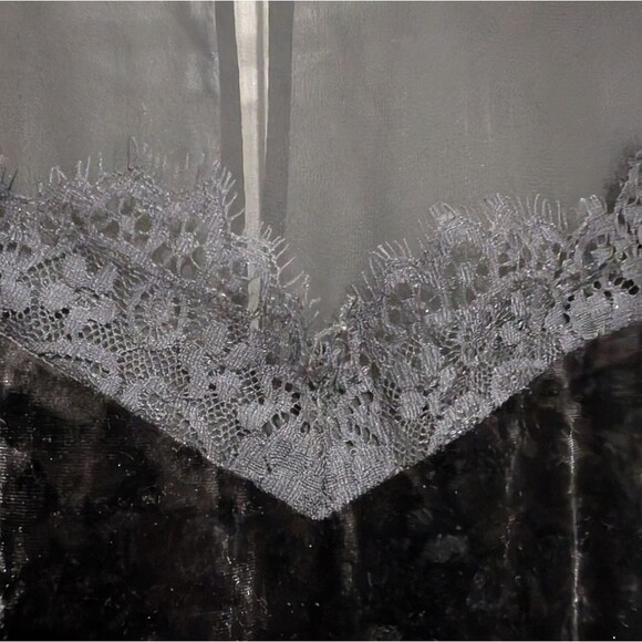 Lane Bryant Black Velvet Tank Top 22/24 Sheer Mesh Neckline Lace Trim Plus Size - Picture 2 of 5